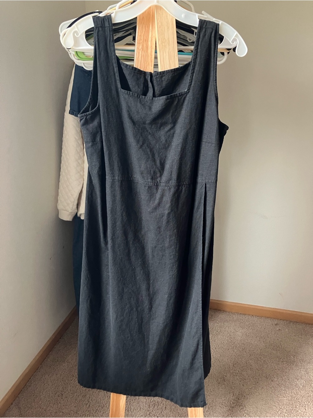 White Stag Black Sleeveless Midi Dress